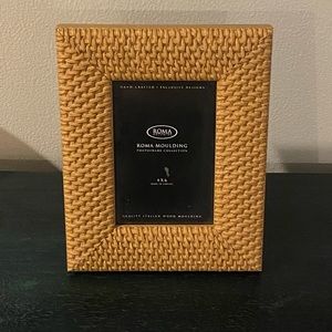 Two Roma Moulding Italian Wood Moulding Picture Frame 4x6